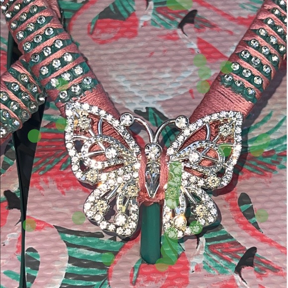 Adult Male Size 6-7, Women Size 7, Peach Flamingo, Crystal Butterfly - Picture 3 of 15